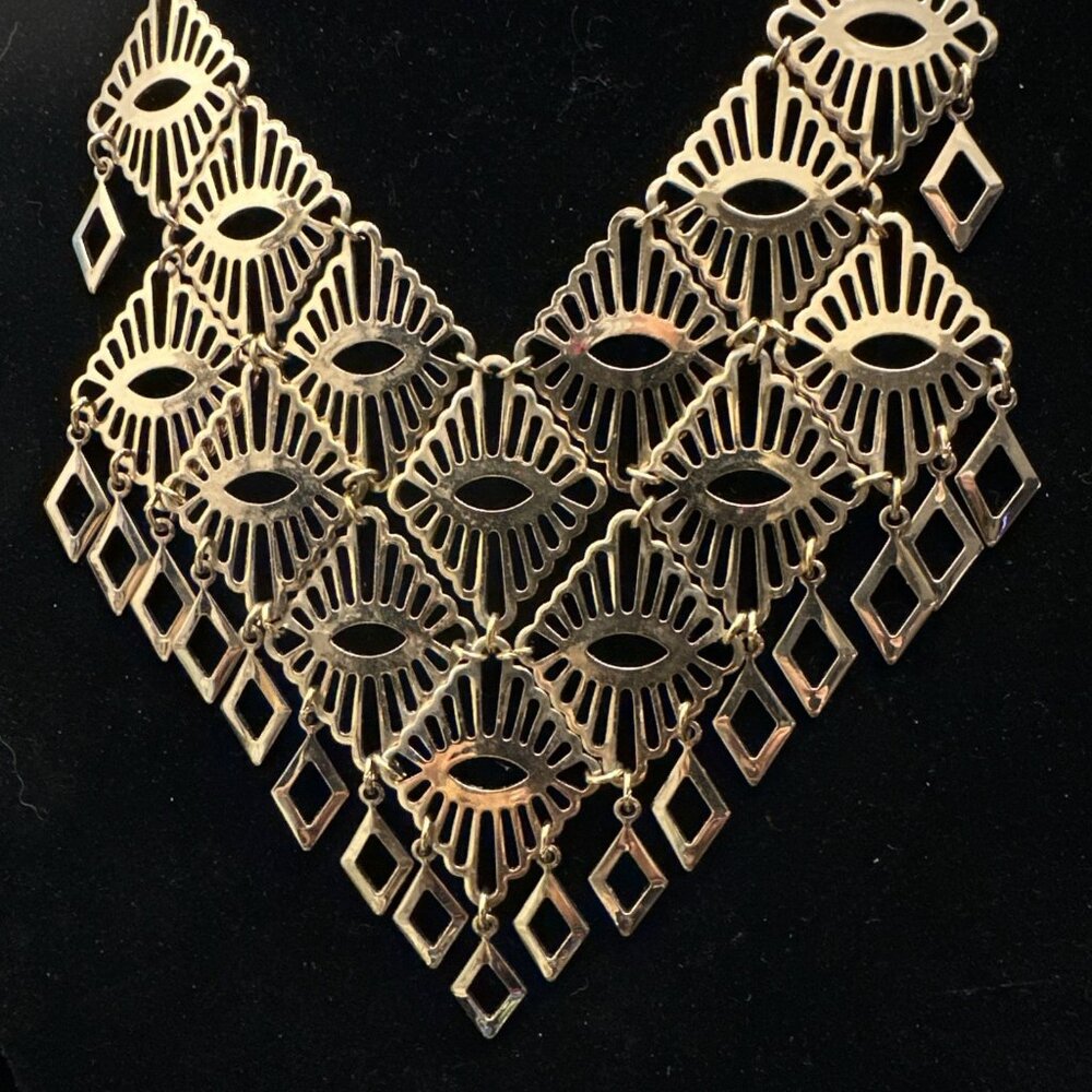 Vintage Sarah Coventry Mandarin Magic Goldtone Necklace Bin Style